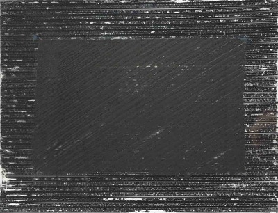 « Runes en ruines » env. 80x60 cm. Rubans collés horizontalement sur altuglas. Dans le rectangle central, collage diagonal sur le collage initial. 1985